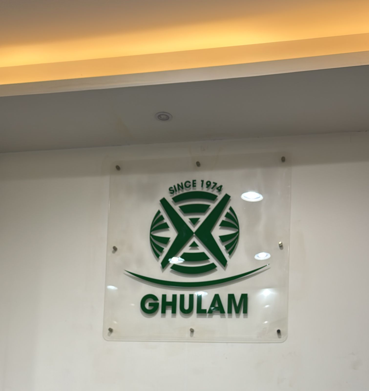Dubai shop 1